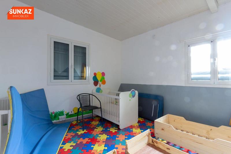 Maison - 98 m² - 4 pièces