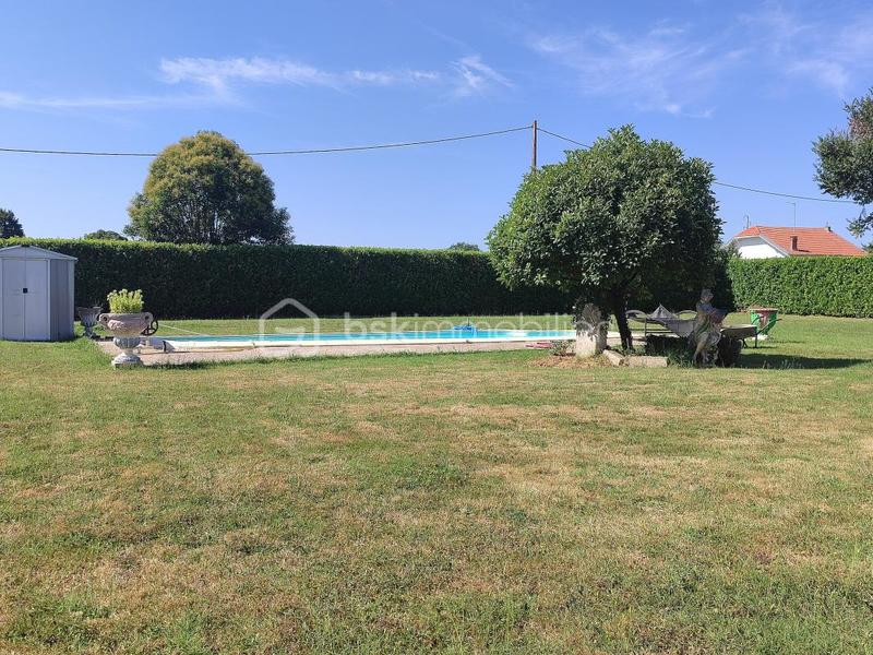 Maison - 200 m² - 7 pièces