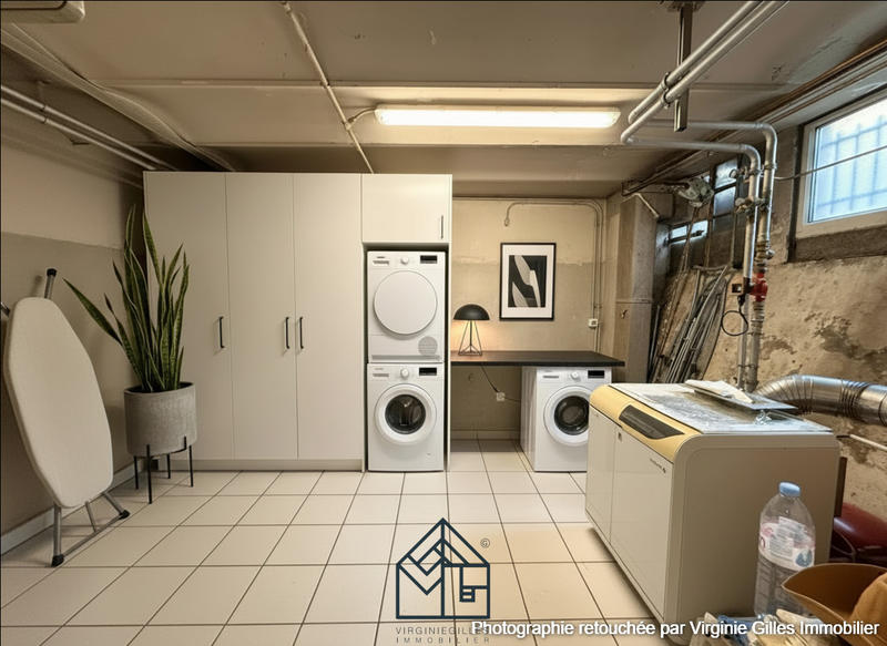 Maison - 361 m² - 10 pièces