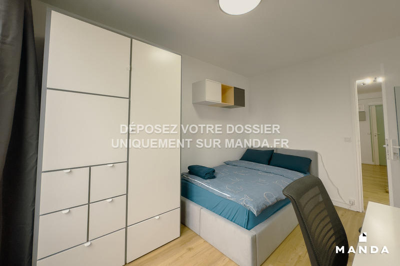 Chambre - 13 m² - 6 pièces