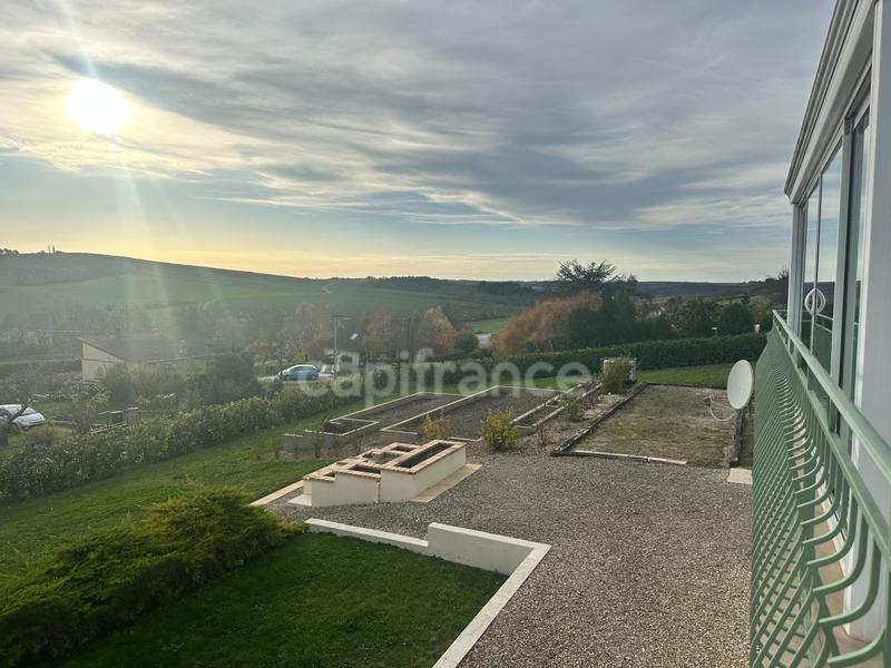 Maison - 179 m² - 9 pièces