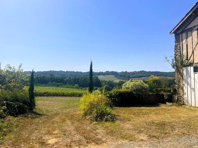 Propriété - 191 m² - 6 pièces