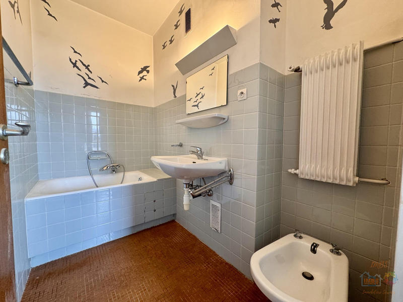 Appartement - 226 m² - 7 pièces