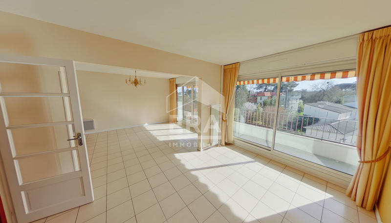 Appartement - 103 m² - 5 pièces