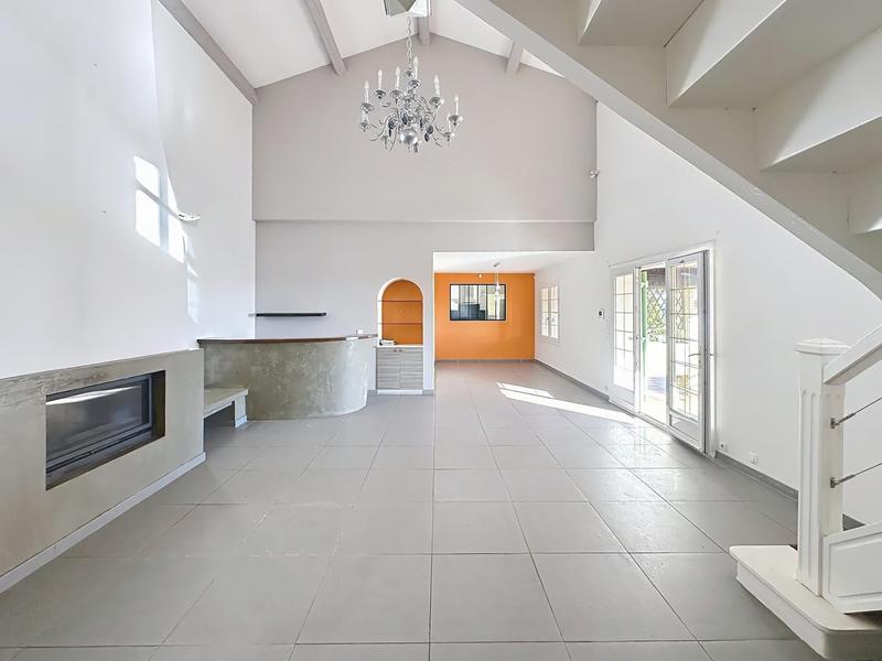 Villa - 200 m² - 6 pièces