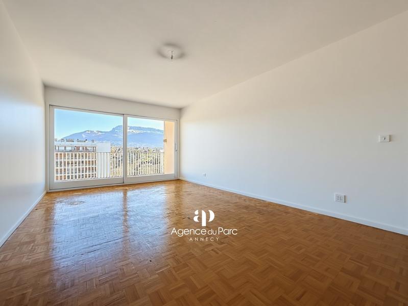 Appartement - 141 m² - 6 pièces