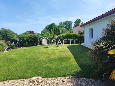 Villa - 199 m² - 7 pièces