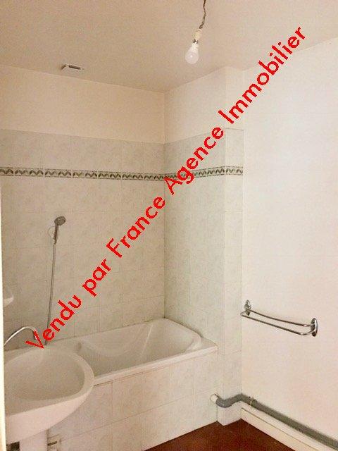 Appartement - 72 m² - 3 pièces