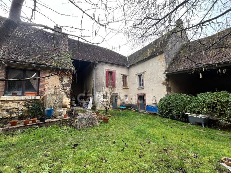 Maison - 214 m² - 7 pièces