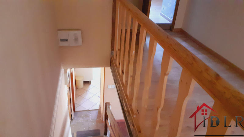 Maison - 180 m² - 5 pièces