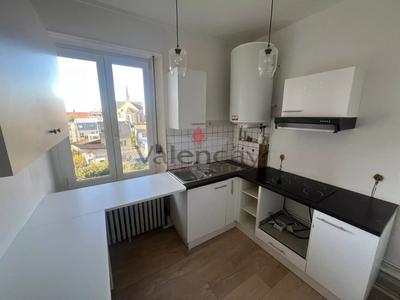 Appartement - 79 m² - 4 pièces