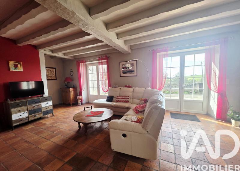 Maison - 121 m² - 7 pièces