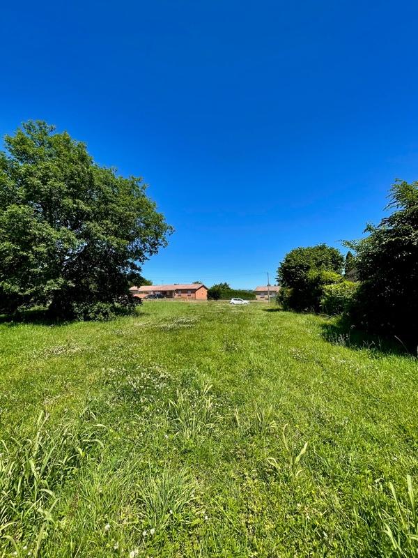 Terrain constructible - 1 954 m²