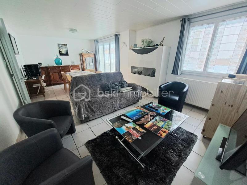 Appartement - 80 m² - 5 pièces