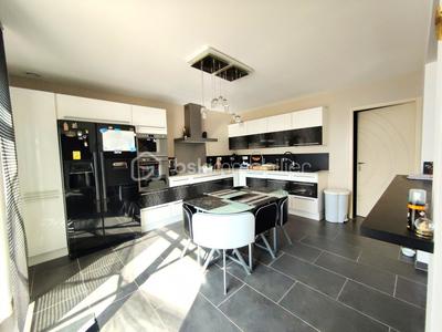 Villa - 165 m² - 5 pièces