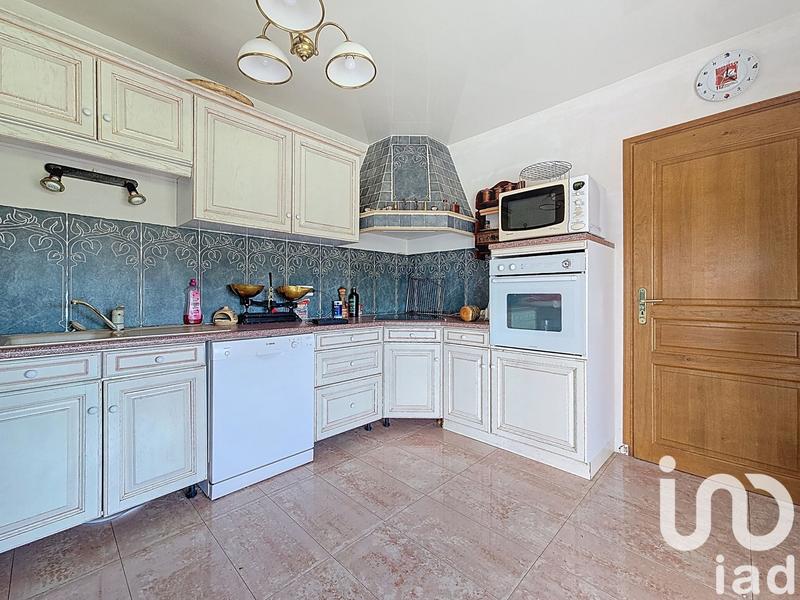 Maison - 204 m² - 7 pièces