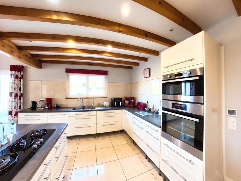 Maison - 137 m² - 5 pièces