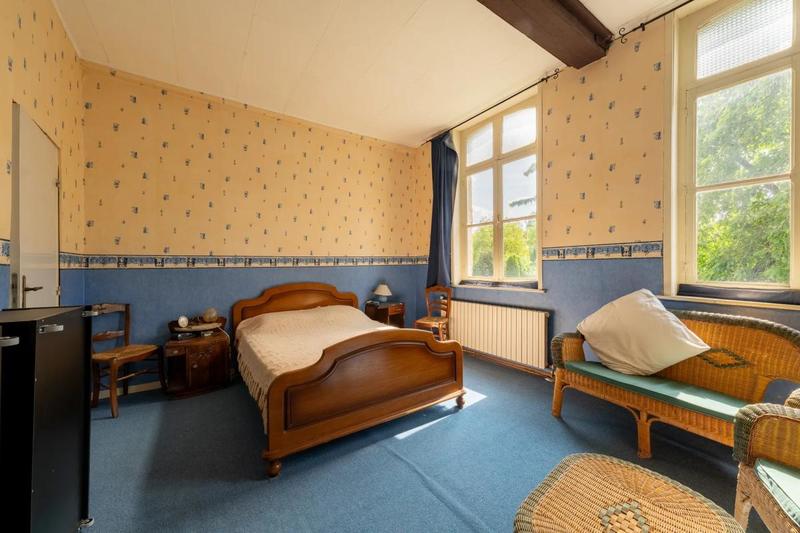 Maison - 205 m² - 12 pièces