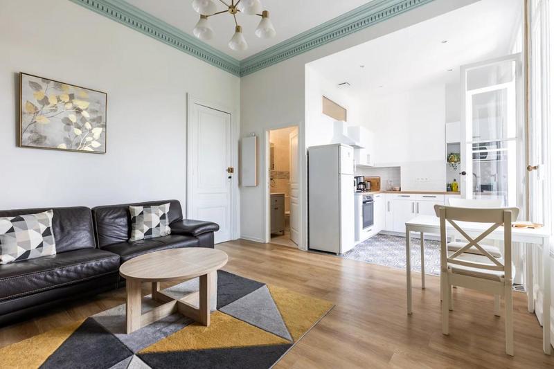 Hôtel particulier - 265 m² - 8 pièces