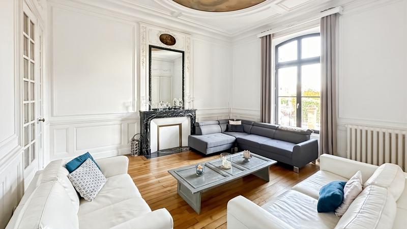 Maison bourgeoise - 240 m² - 8 pièces