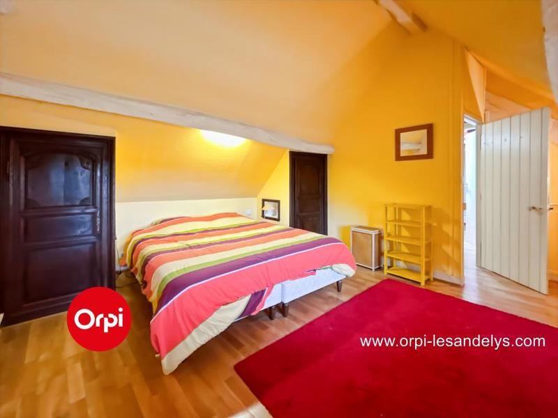 Maison - 181 m² - 9 pièces