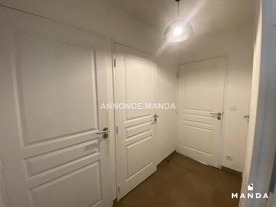 Chambre - 10 m² - 4 pièces