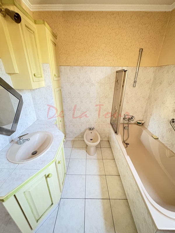 Maison - 105 m² - 4 pièces