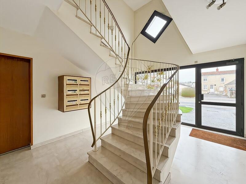 Duplex - 93 m² - 4 pièces