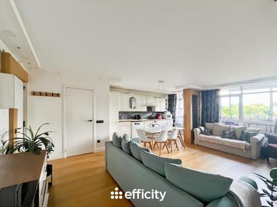 Appartement - 80 m² - 4 pièces