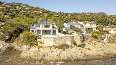 Villa - 240 m² - 8 pièces