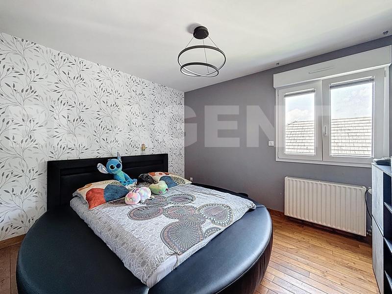 Maison contemporaine - 153 m² - 10 pièces