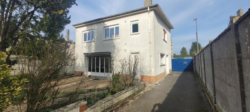 Immeuble - 180 m² - 7 pièces