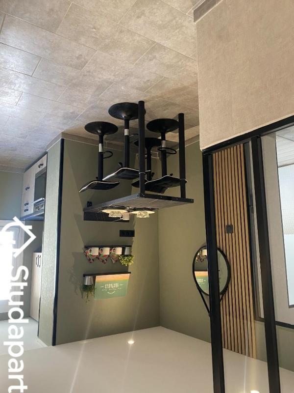 Chambre - 12 m² - 1 pièce