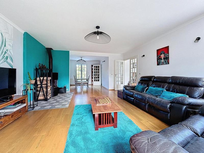 Maison - 157 m² - 6 pièces