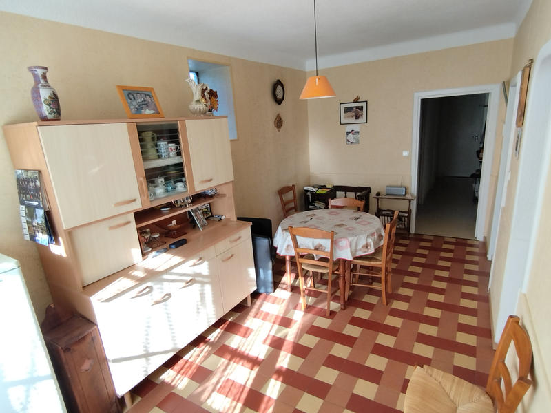 Maison - 95 m² - 5 pièces