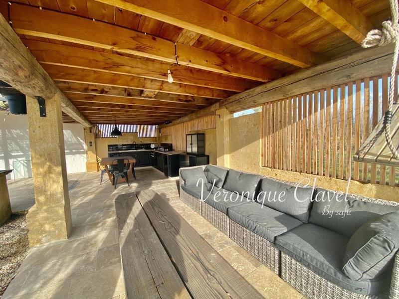 Propriété - 109 m² - 4 pièces