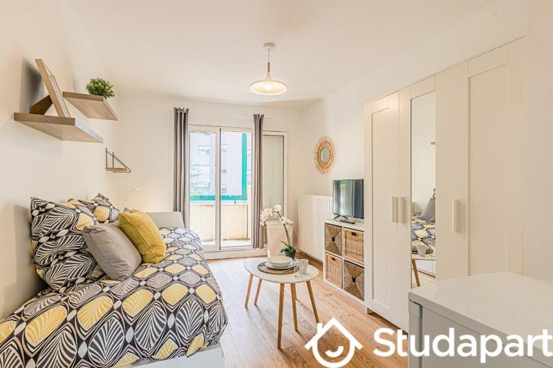 Chambre - 10 m² - 1 pièce