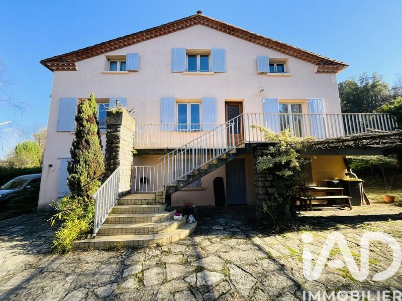Maison - 154 m² - 6 pièces