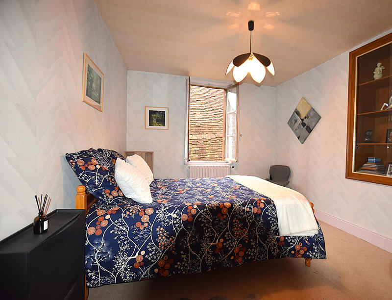 Maison - 137 m² - 5 pièces