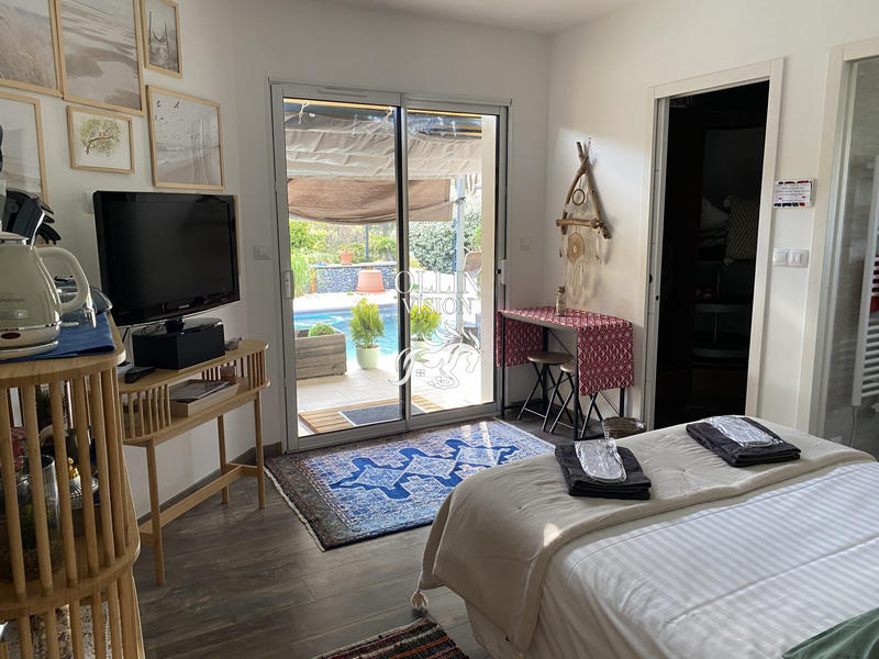 Villa - 168 m² - 8 pièces