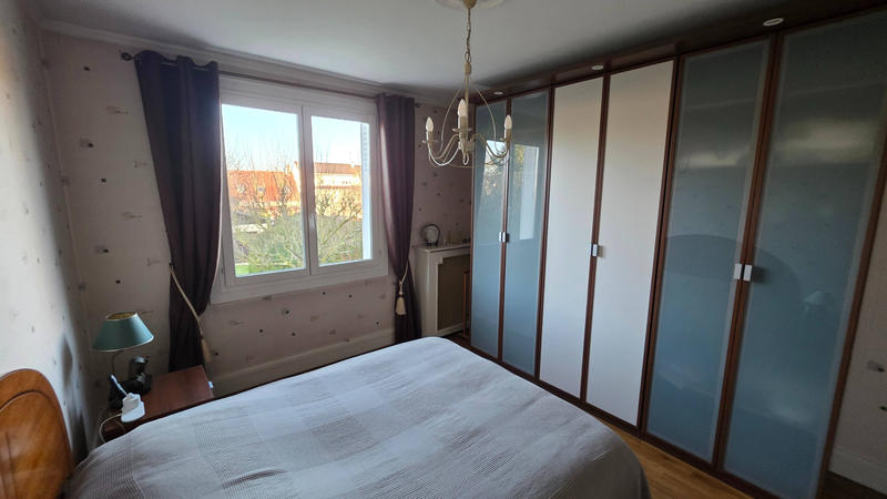 Maison - 122 m² - 5 pièces