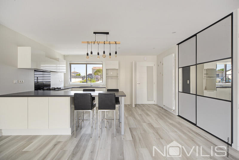 Maison - 90 m² - 4 pièces