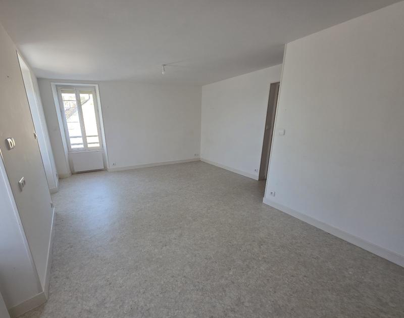 Maison - 99 m² - 4 pièces