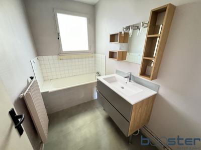 Appartement ancien - 66 m² - 3 pièces