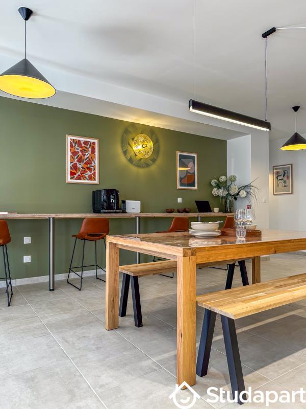 Chambre - 14 m² - 1 pièce