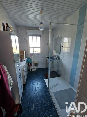 Maison - 214 m² - 8 pièces