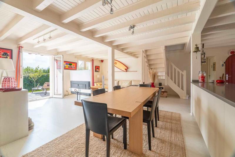 Villa - 180 m² - 6 pièces