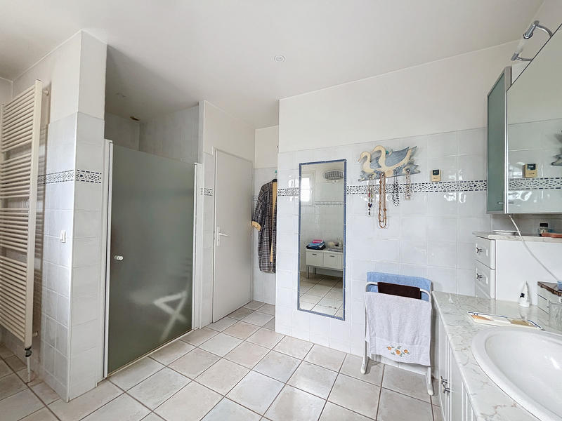 Maison - 212 m² - 6 pièces