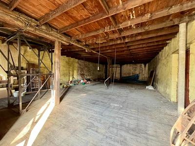 Immeuble - 285 m² - 2 pièces