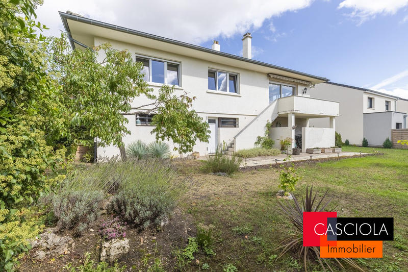 Maison - 133 m² - 6 pièces